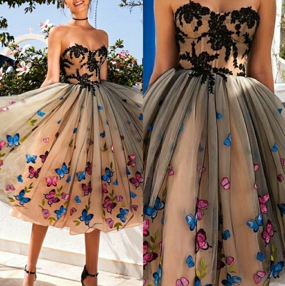 Sweetheart neckline lace and tulle dress - Picture 2 of 8